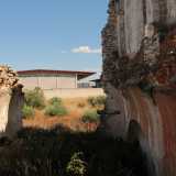 La torre si trova nei pressi dell�Ipercoop e collocata a pochi metri dallo stabilmento Imola Legno. Per raggiungerla bisogna percorrere fino alla fine via dell�Arte Bianca e avventurarsi poi per duecento metri nella campagna incolta, tra erba alta e cespugli spinosi